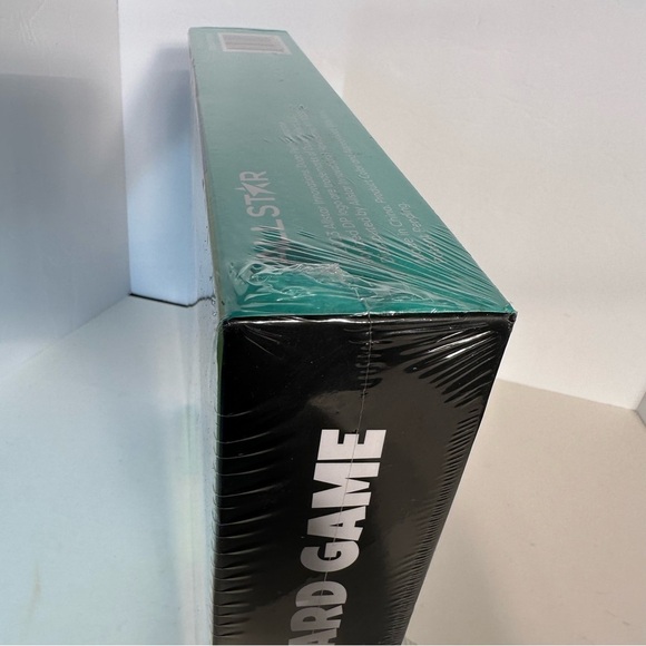 Dude Perfect The Board Game Featuring Wheel Of Consequences 2-5 Players Sealed - Picture 11 of 11